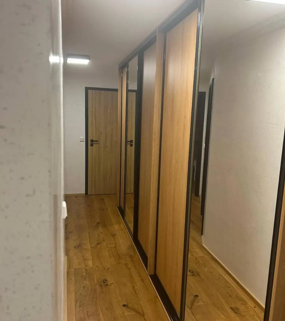 Light & Wood Design - 89 M2 Apartment In Prague Czech Republic