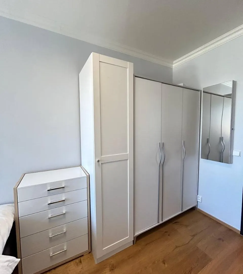 Light & Wood Design - 89 M2 Apartment In Prague Czech Republic